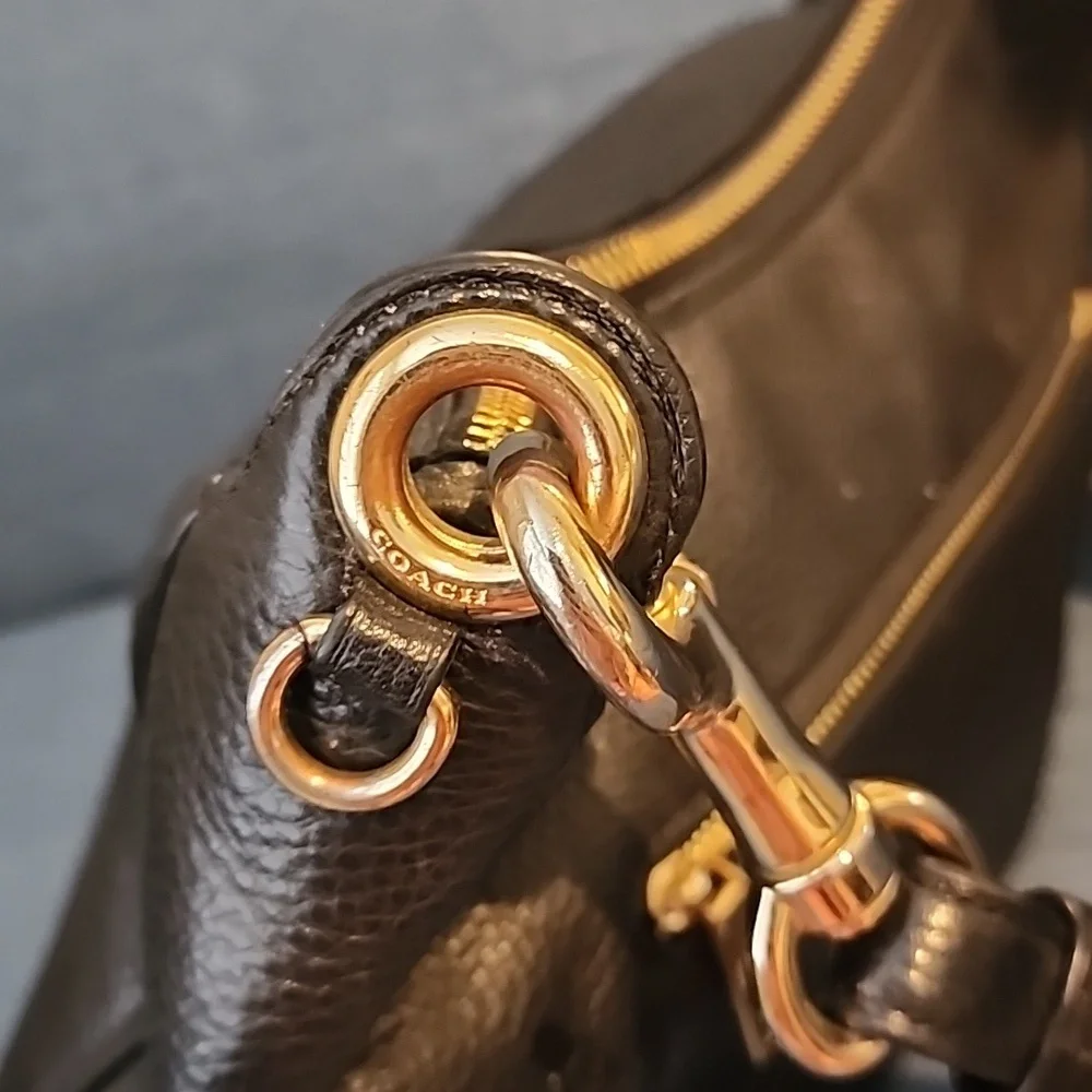 Coach Leather Back Zip Shoulder Bag Satchel Saddle Bag Black Gold - Picture 6 of 10